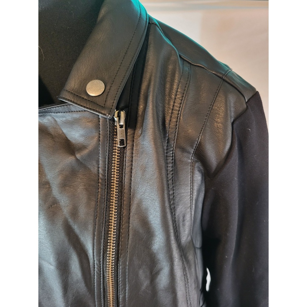 NWT Torrid Moto Jacket Black Faux Leather Mixed Media Knit Zip Size 1 - Picture 2 of 7